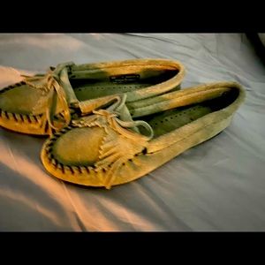 Minnetonka Moccasins! Rare Find!